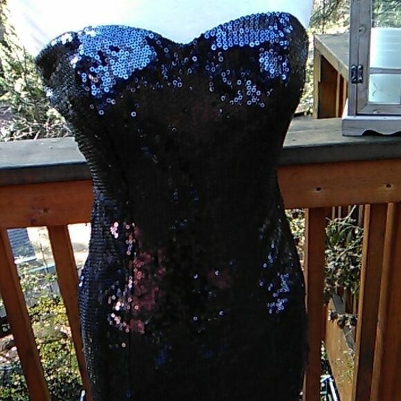 Twenty Six Sequin Dress - Picture 3 of 8